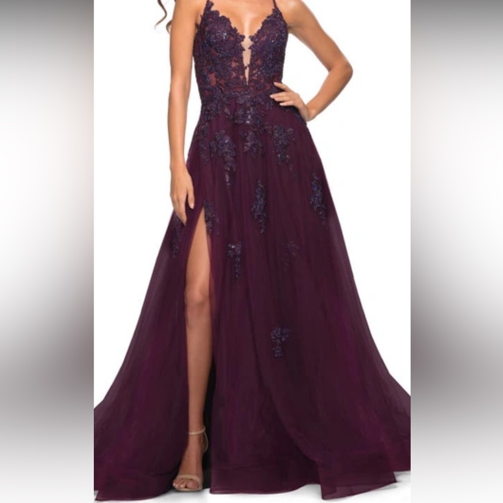 LA FEMME
Floral Embroidered Tulle Ballgown In Dark Berry